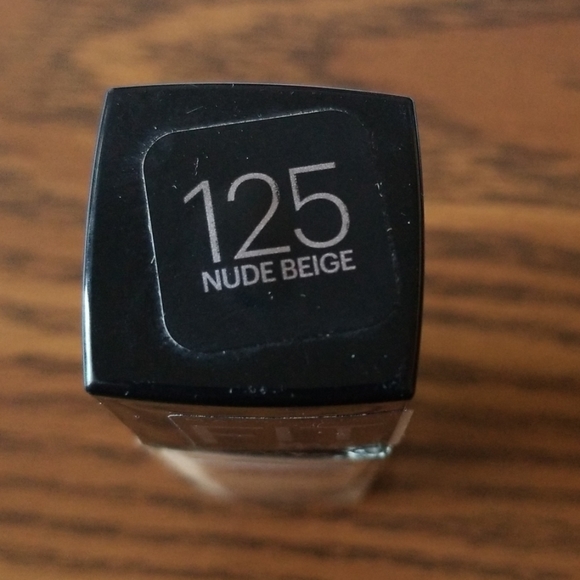 Maybelline Foundation - Picture 3 of 3